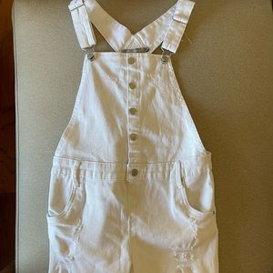 Tractr distressed girl’s white short denim overalls size 14 good condition